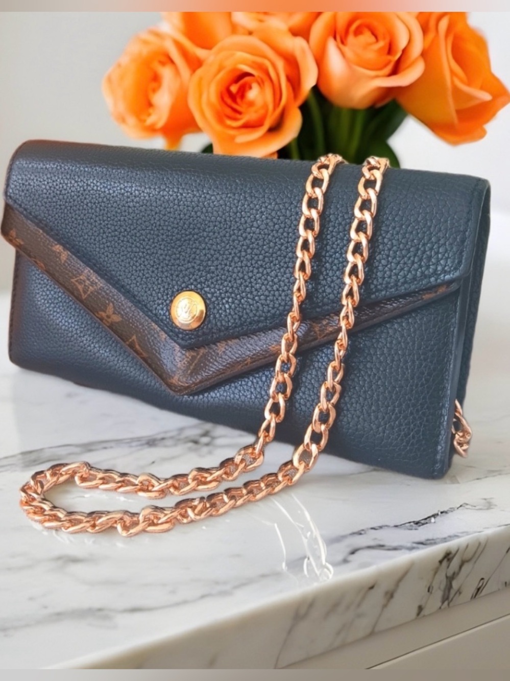 RARE 🌟 LOUIS VUITTON Double V Black/Monogram Wallet /Unbranded Chain - Picture 5 of 12